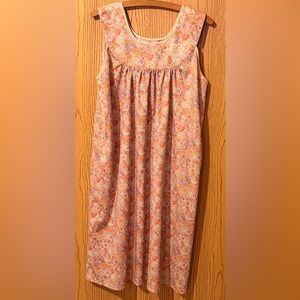 Vintage House dress/Nightgown